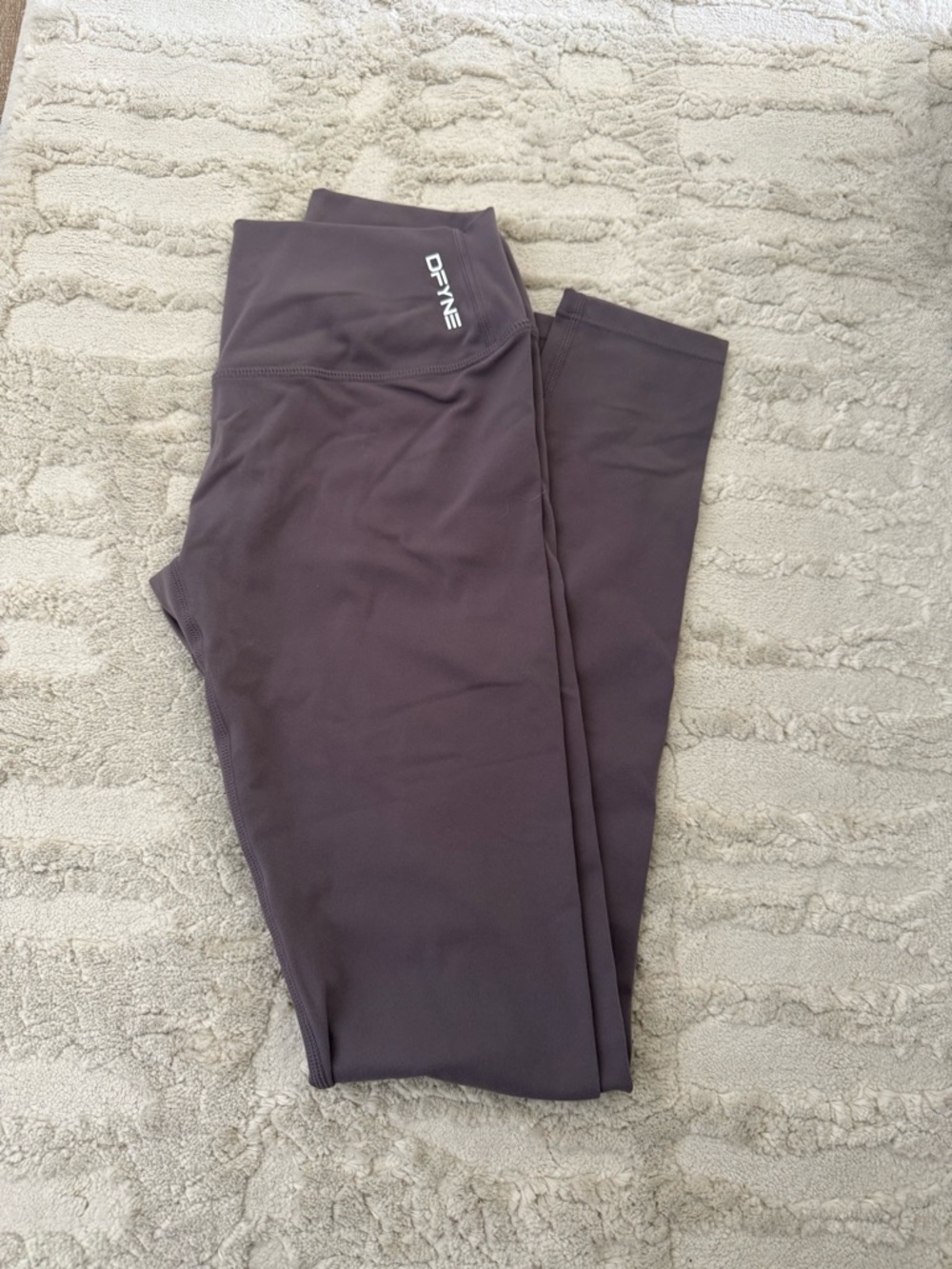 DAKINE Women's High-Rise Leggings in Dark Plum